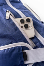 /cdn/shop/files/Closeup-phone_pocket-ocean-work-to-water-fleece-lined-pocket-1768937359_140.jpg