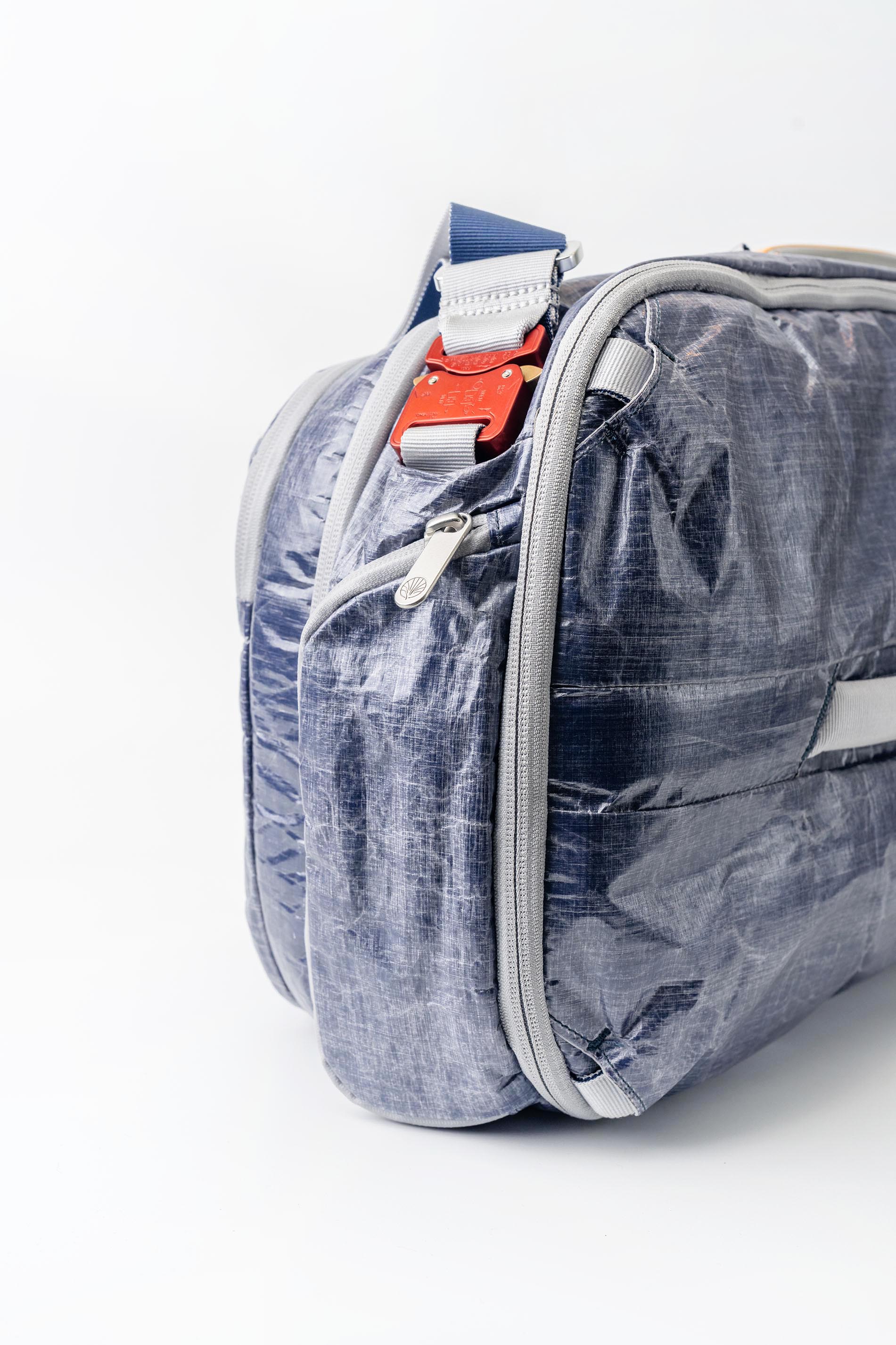/cdn/shop/files/offsite-whitecap-work-to-water-bag-water-bottle-pocket-1768937032_1901.jpg